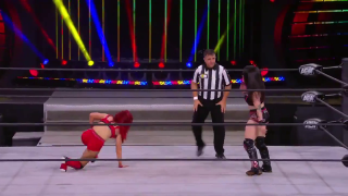 Diamonte and Ivelisse go off on one another!
