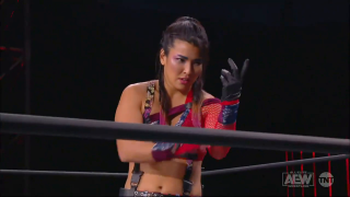 Shida's looking for the lockjaw
